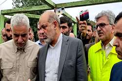 رئیس دانشگاه علوم پزشکی گیلان مجدداً در بین سیل‌زدگان آستارا حضور یافت 