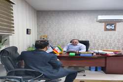 در ادامه برنامه ملاقات‌های مردمی روزهای سه‌شنبه، مدیر حقوقی دانشگاه علوم پزشکی گیلان در دیدار چهره به چهره با مردم، به درخواست‌های آنان در حوزه سلامت پاسخ داد.