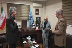 هبه پروفسور پیروز صرفا در جهت توسعه بیمارستان لاهیجان هزینه می شود