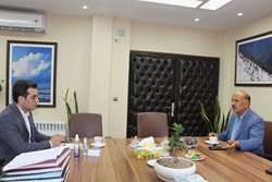 نشست رئیس مجمع نمایندگان استان گیلان با معاون توسعه دانشگاه علوم پزشکی گیلان