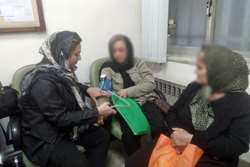 برپایی غرفه سلامت به مناسبت هفته پرستار در درمانگاه تخصصی مرکز آموزشی و درمانی الزهرا (س)