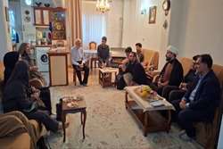 دیدار جمعی از دانشگاهیان علوم پزشکی گیلان با خانواده شهید رضا حسین‌پور به مناسبت هفته قرآن و عترت