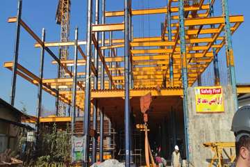 بازدید نماینده رشت و خمام در مجلس شورای اسلامی از پروژه‌های خیرساز مرکز آموزشی و درمانی پورسینا